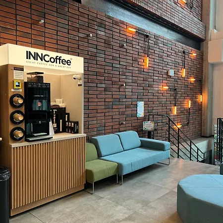 Basecamp By Xior Apart Otel Krakow