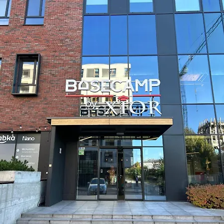 Basecamp By Xior Krakow